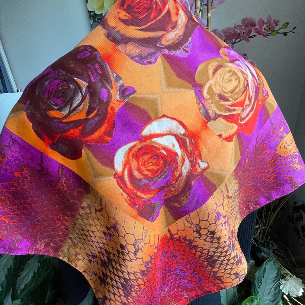 Gucci Psychedelic Rose Python Silk Scarf. - image 5